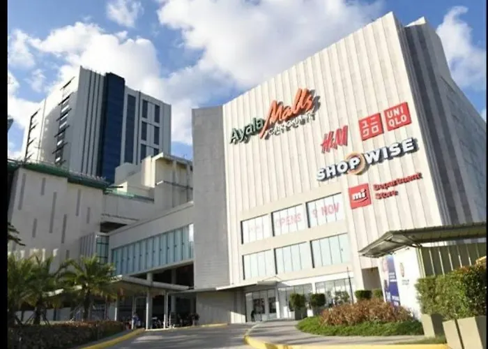 Tivoli Garden Residences - Iris Tower Manila
